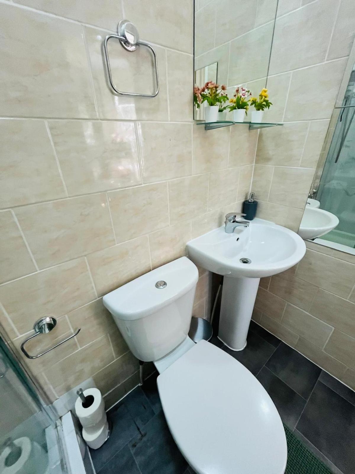 Wonderful Fully-Equipped Studio Near Central London 8 Esterno foto